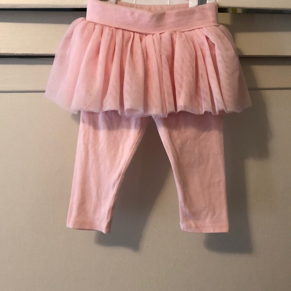 New Baby Gap legging with attached tutu